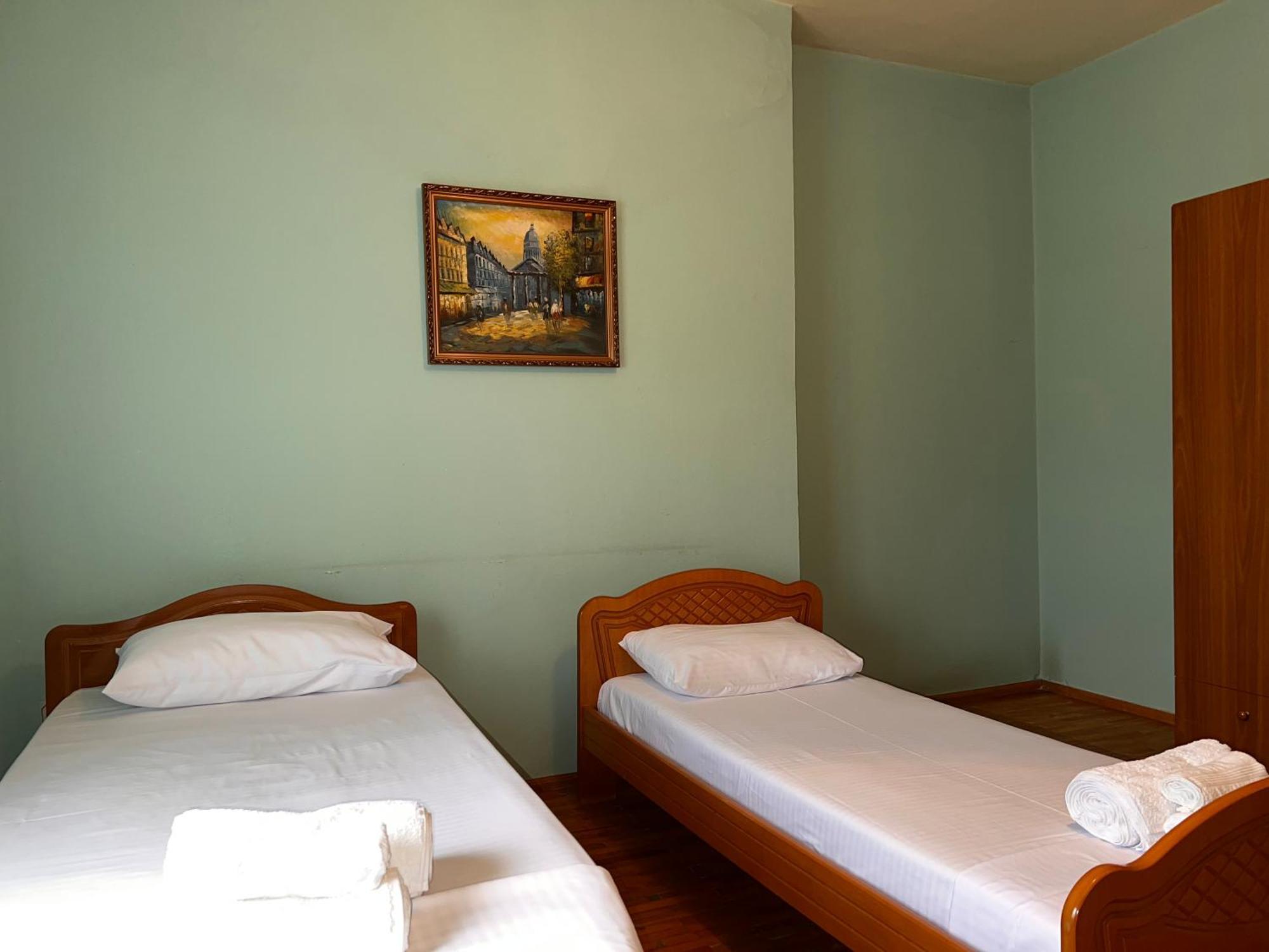 Berat Private Room In Haxhialiu Villa Eksteriør billede